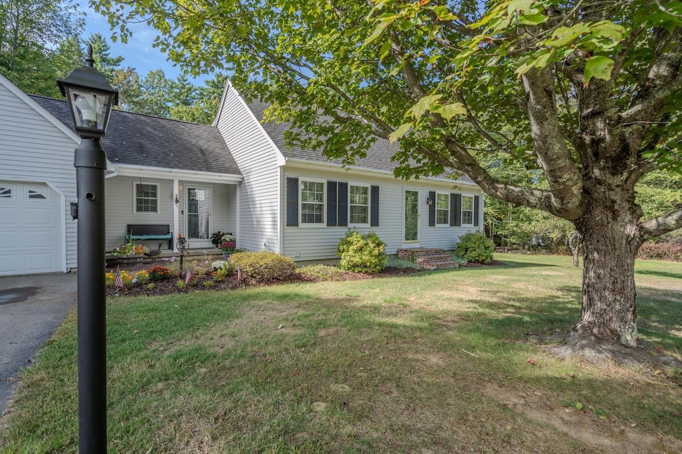 14 Lorraines Ln, Strafford, NH 03884 - photo 1