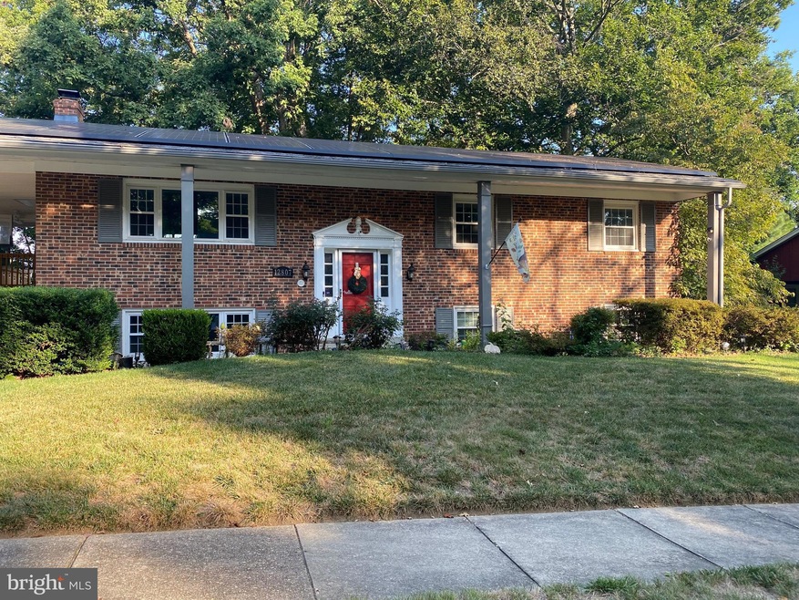 12807 Pine Tree Ln, Fort Washington, MD 20744 - photo 1