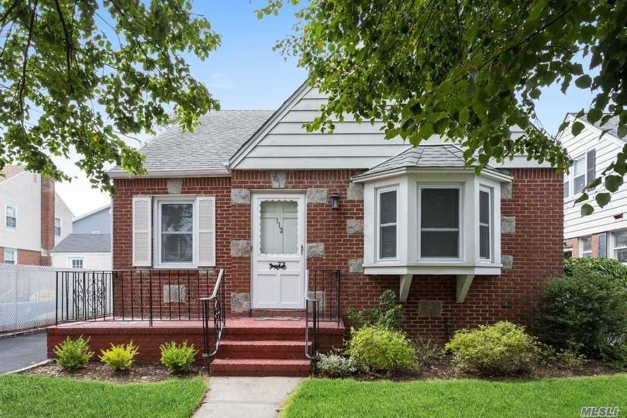 113 Euston Rd S, West Hempstead, NY 11552 - photo 1
