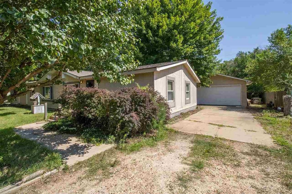 6929 W 49th St N, Wichita, KS 67205 - photo 1