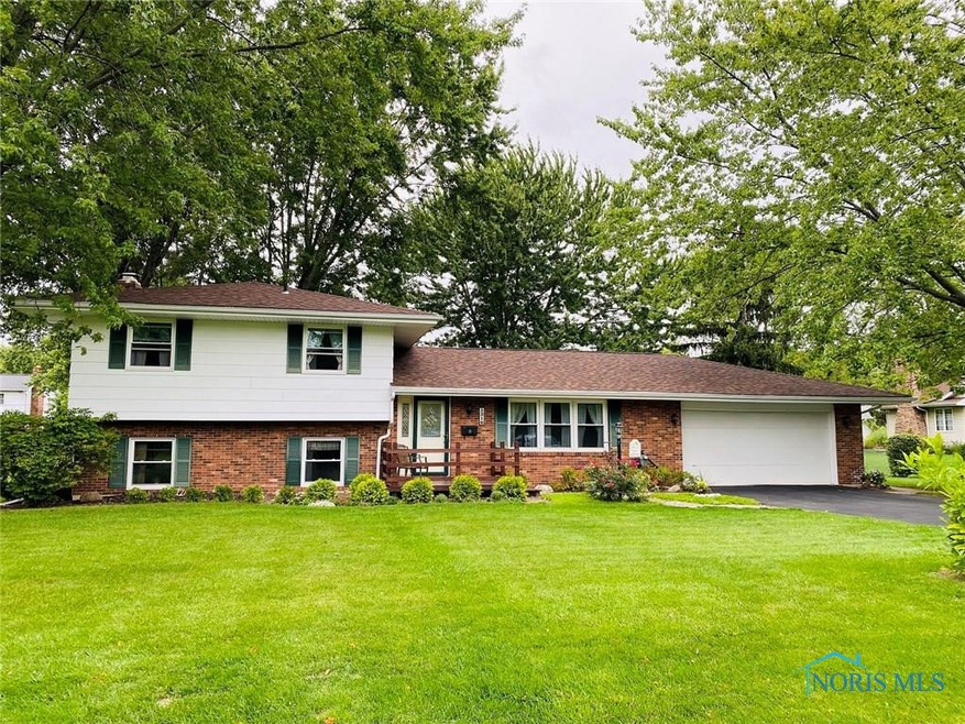 1316 Fostoria Ave, Findlay, OH 45840 - photo 1