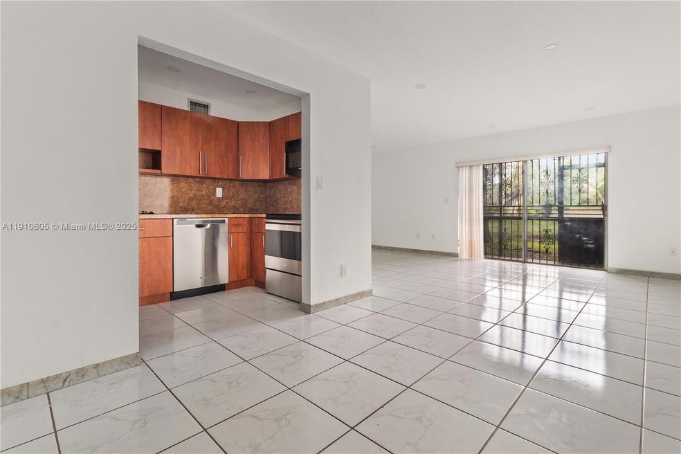 10353 N Kendall Dr unit BB1, Miami, FL 33176 - photo 1