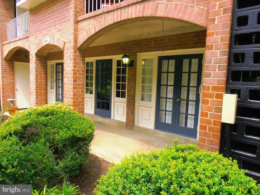 5911 Prince James Dr unit 24, Springfield, VA 22152 - photo 1