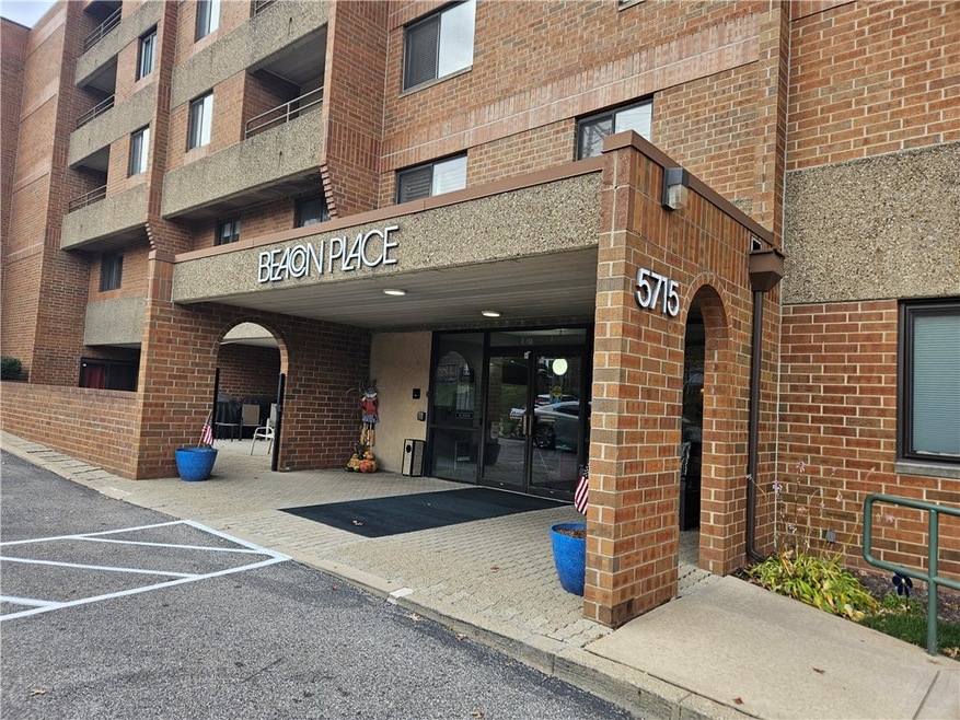 5715 Beacon St Unit 503, Pittsburgh, PA 15217 MLS 1633023