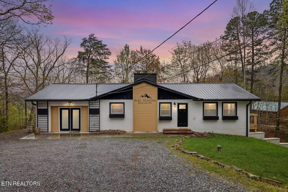 2069 Bluff Mountain Rd, Sevierville, TN 37876 - photo 1