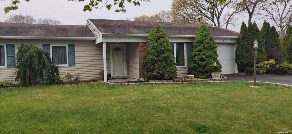 36 Broadway, Holtsville, NY 11742 - photo 1