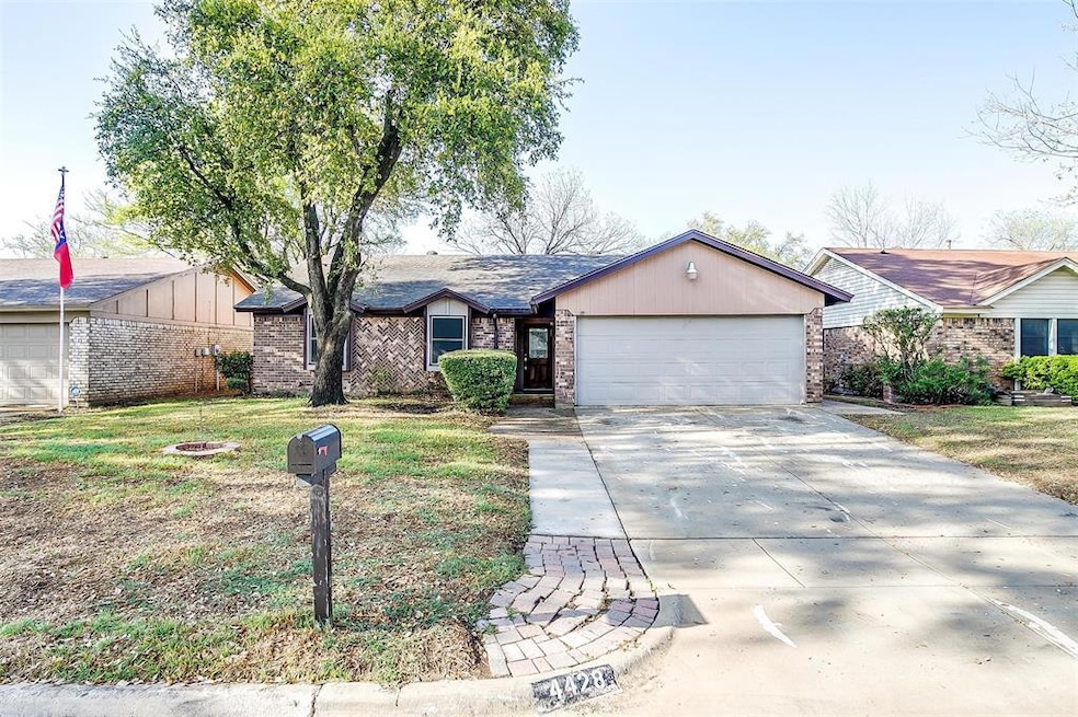 4428 Aspen Way