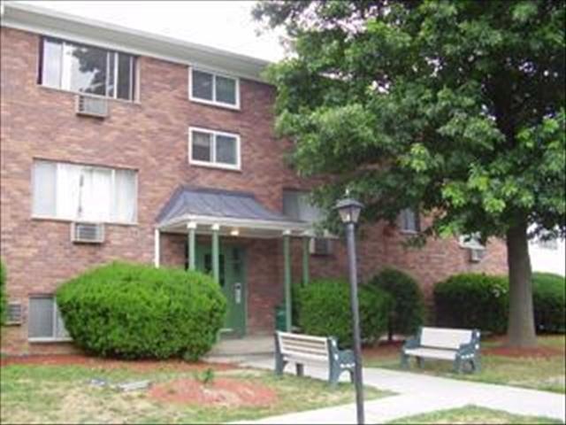 799 Old Route 9 N unit B8, Wappingers Falls, NY 12590 - photo 1