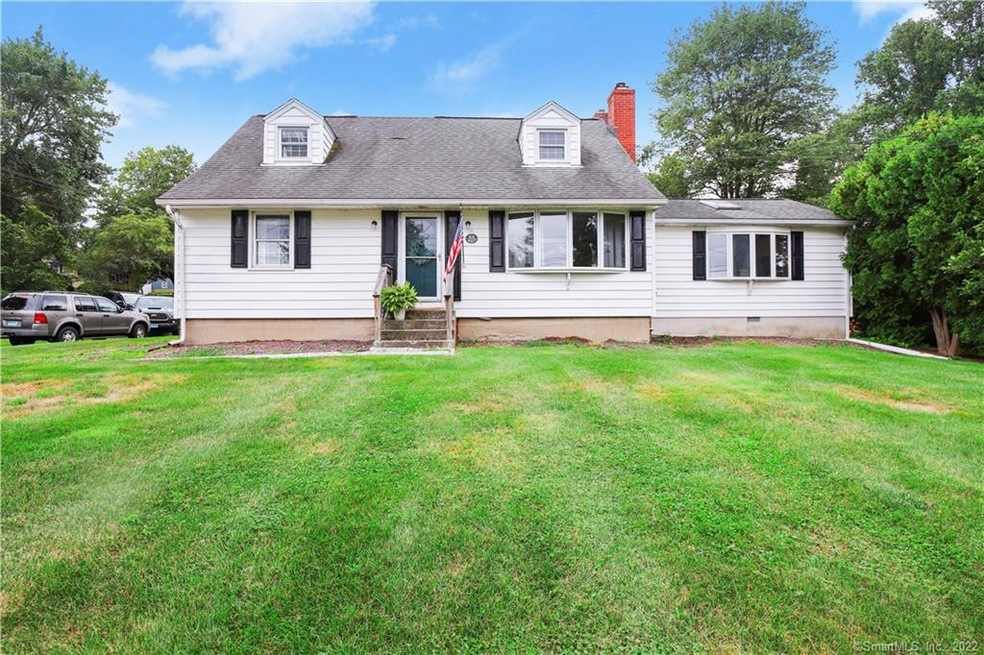 33 Jerome Ave, Trumbull, CT 06611 - photo 1