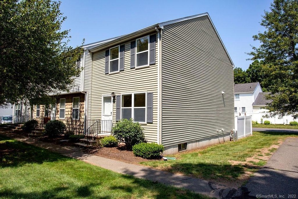 8 Larkspur Ln, Glastonbury, CT 06033 - photo 1