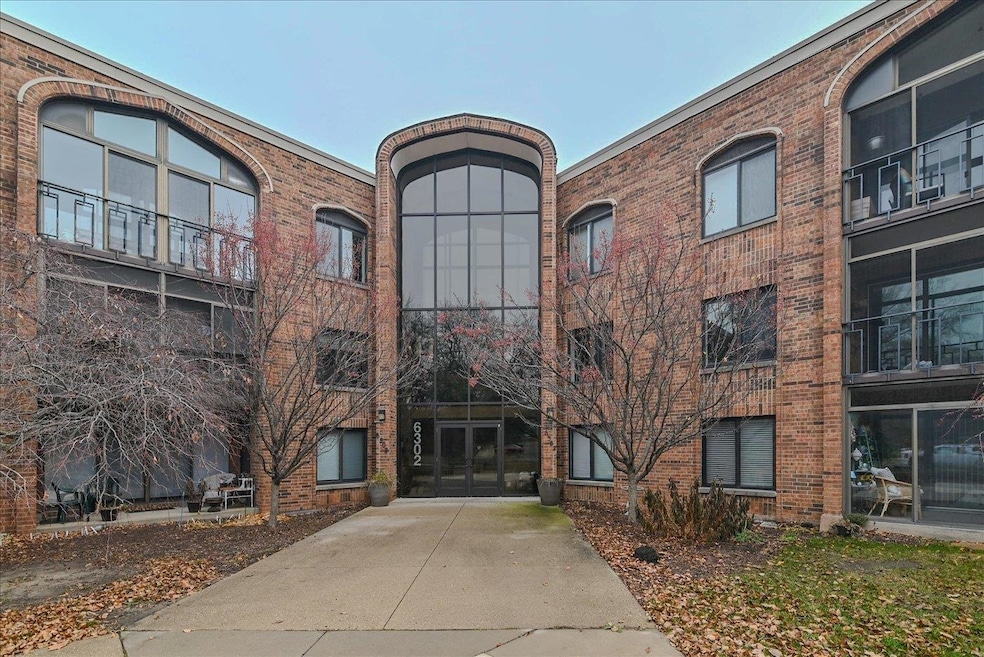 6302 Mineral Point Rd unit 321, Madison, WI 53705 - photo 1