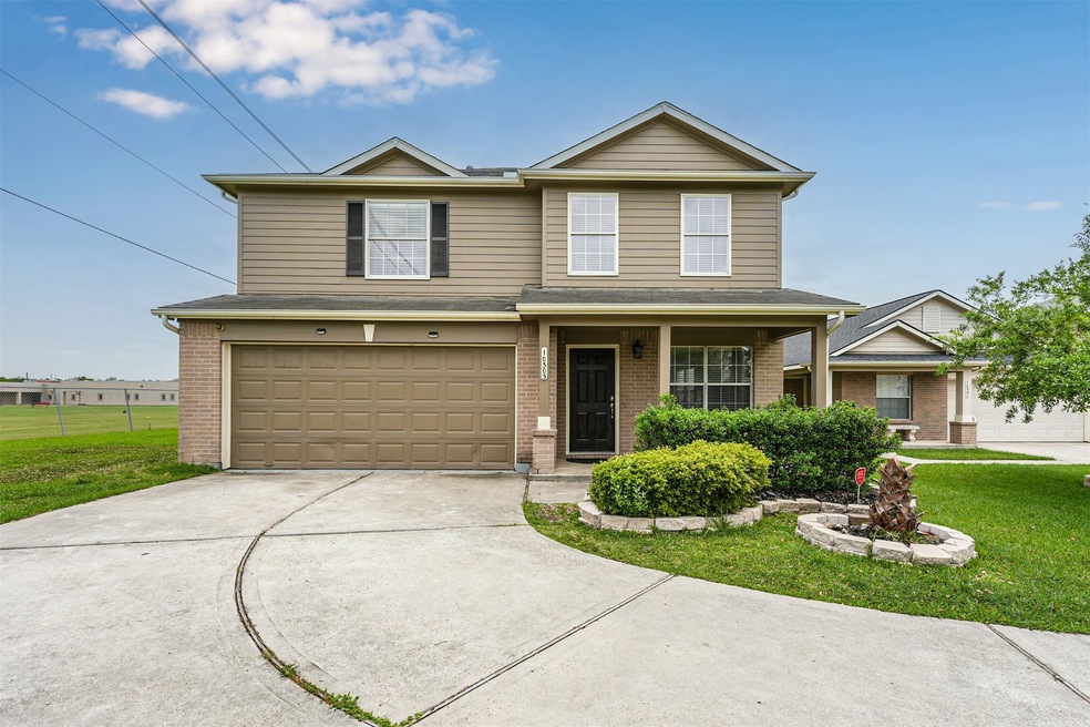 10303 Hinesburg Ct, Houston, TX 77075 - photo 1