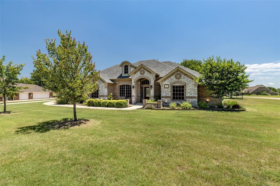 515 Morrow Rd, Springtown, TX 76082 - photo 1