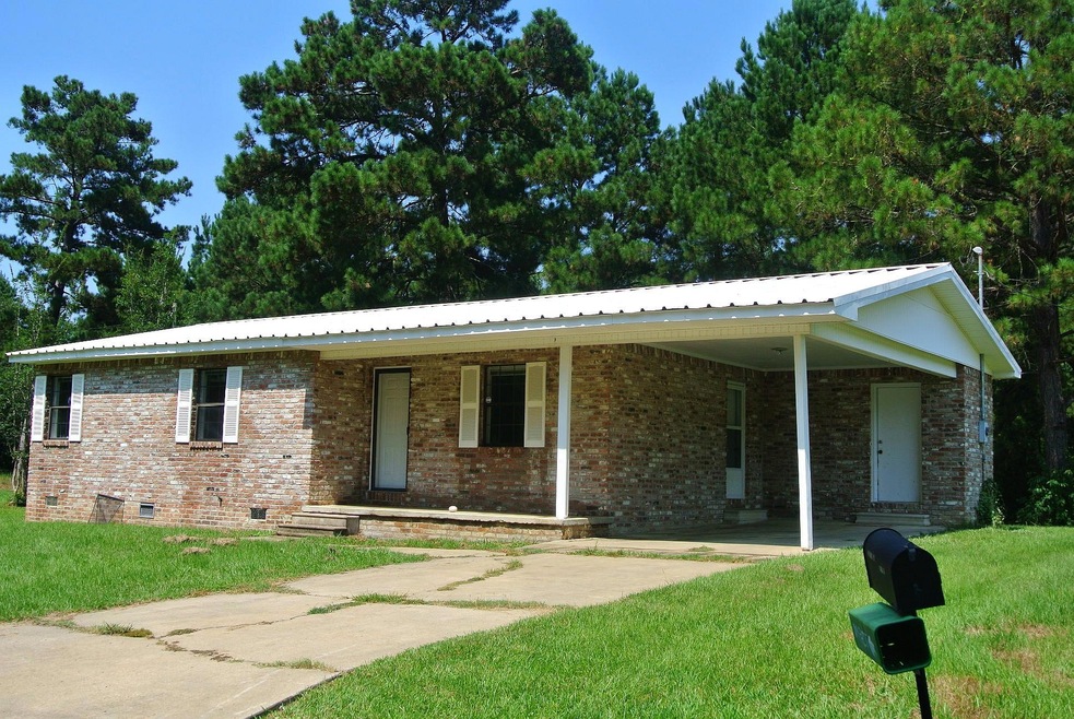 2 Jan Dr, Laurel, MS 39443 - photo 1