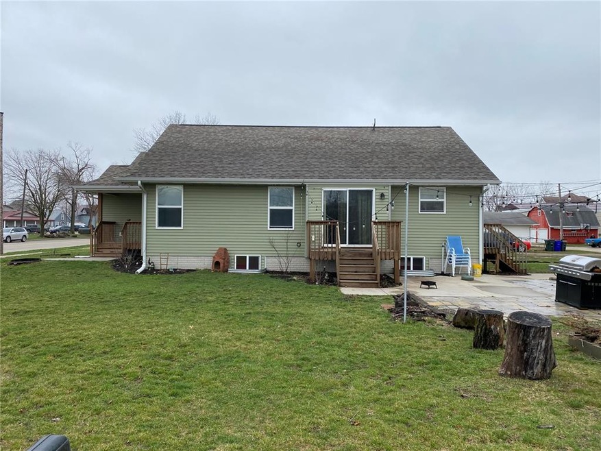 408 5th Ave SW, Cedar Rapids, IA 52404 - photo 1