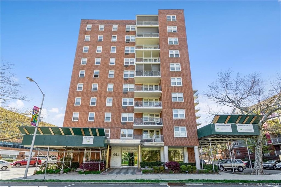 Bedford Towers Condominium unit 5H, Stamford, CT 06901 - photo 1