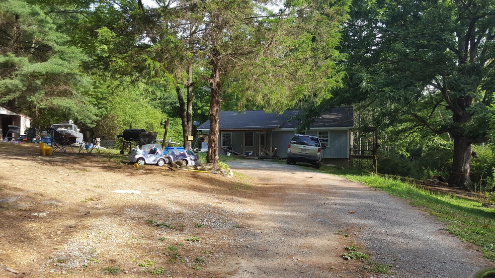386 Walnut Grove Rd