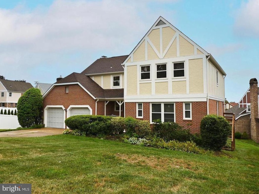 1011 Salt Meadow Ln, McLean, VA 22101 - photo 1