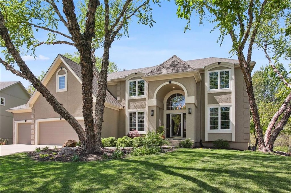 7314 Oakview St, Shawnee, KS 66216 - photo 1