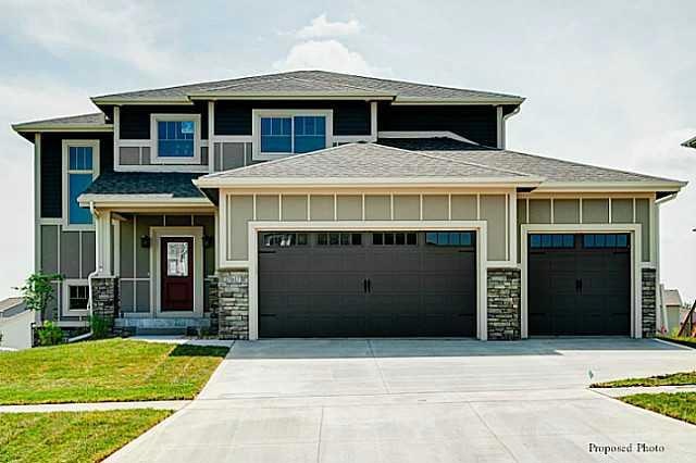 9609 Brightwater Dr, Johnston, IA 50131 - photo 1