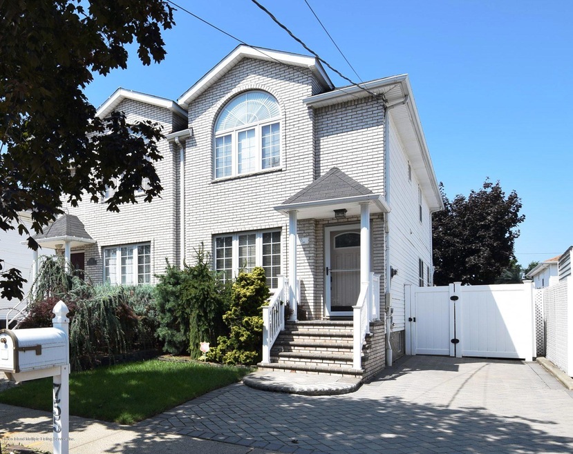 755 Correll Ave, Staten Island, NY 10309 - photo 1