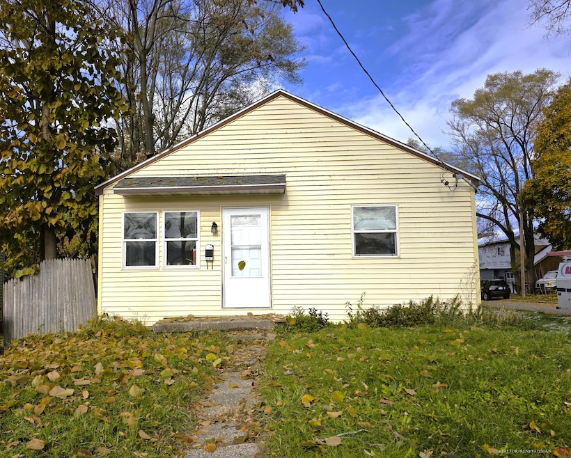 1501 Whiting St SW, Wyoming, MI 49509 - photo 1