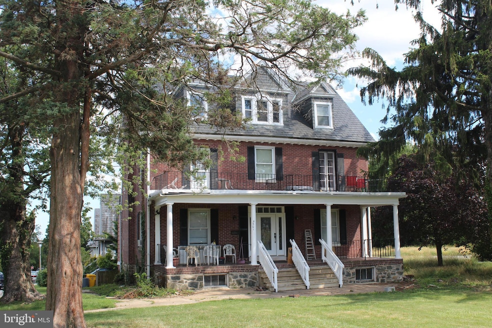 5301 Edmondson Ave, Baltimore, MD 21229 - photo 1