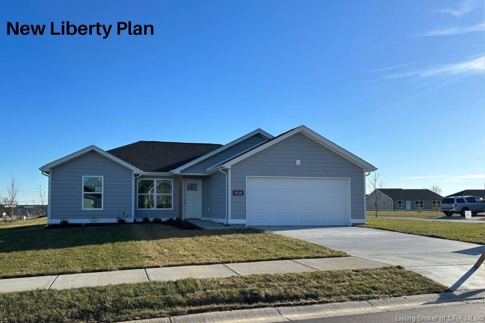 808 Wolf Run Park Blvd, Jeffersonville, IN 47130 - photo 1