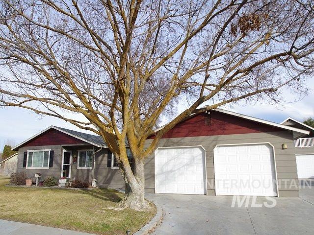 1260 W 8th St, Weiser, ID 83672 - photo 1