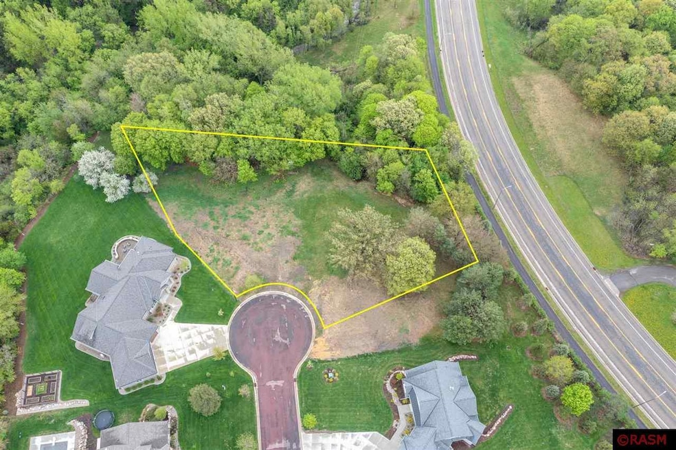 1008 Applewood Ct, Mankato, MN 56001 - photo 1