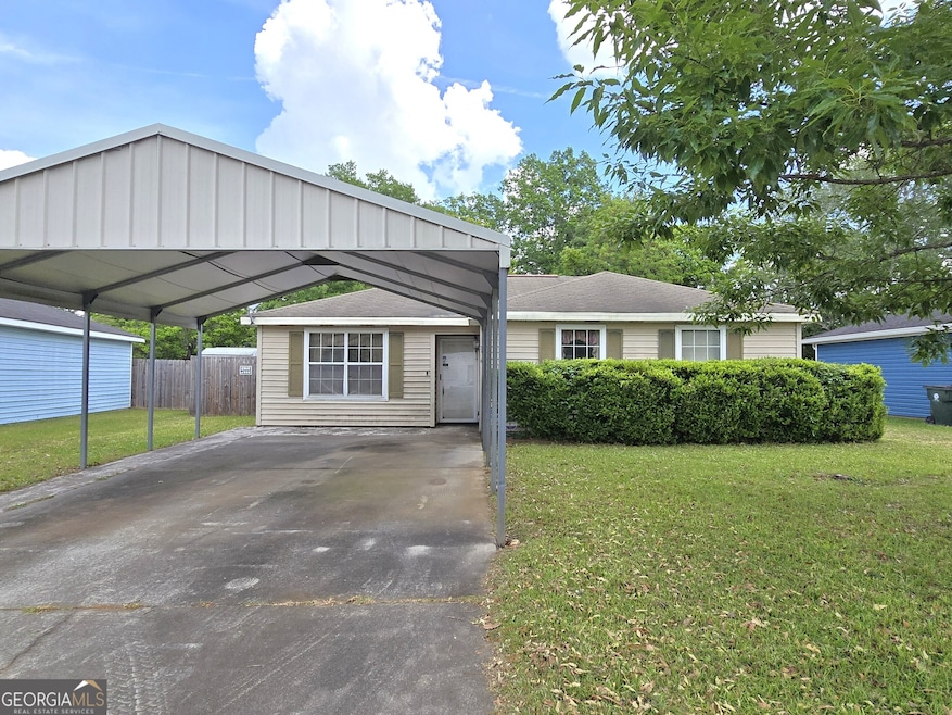 302 Dunmurry Place, Warner Robins, GA 31093 - photo 1