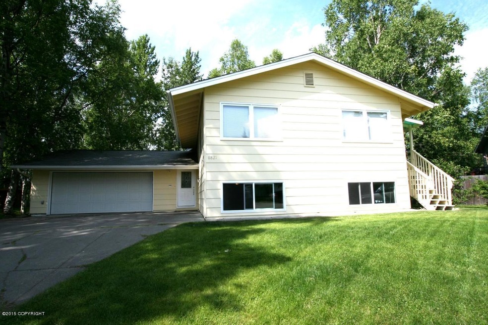 6821 Cherokee Ct, Anchorage, AK 99504 - photo 1
