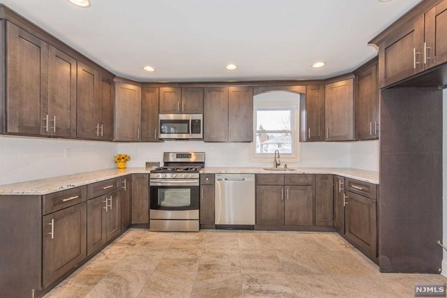 94 Scoles Ave unit 2, Clifton, NJ 07012 - photo 1