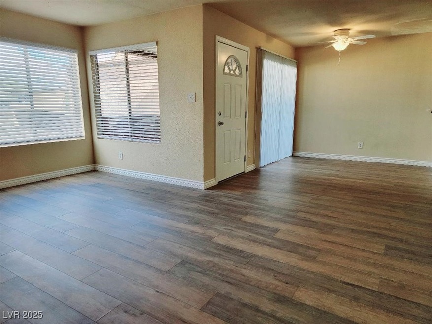 1450 Hialeah Dr unit D, Las Vegas, NV 89119 - photo 1