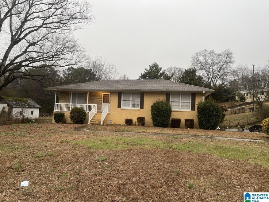 240 25th Ave NE, Center Point, AL 35215 - photo 1