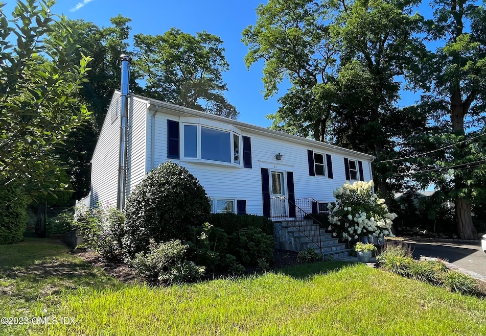 48 Cambridge Dr, Greenwich, CT 06831 - photo 1