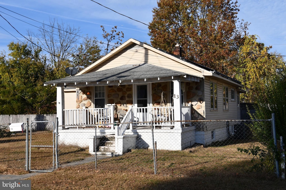 13 E Union St, Penns Grove, NJ 08069 - photo 1