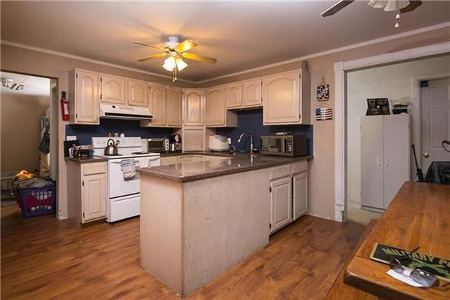 6001 Stearns St, Shawnee, KS 66203 - photo 1