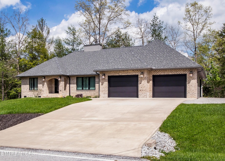 194 Forest View Dr, Fairfield Glade, TN 38558 - photo 1