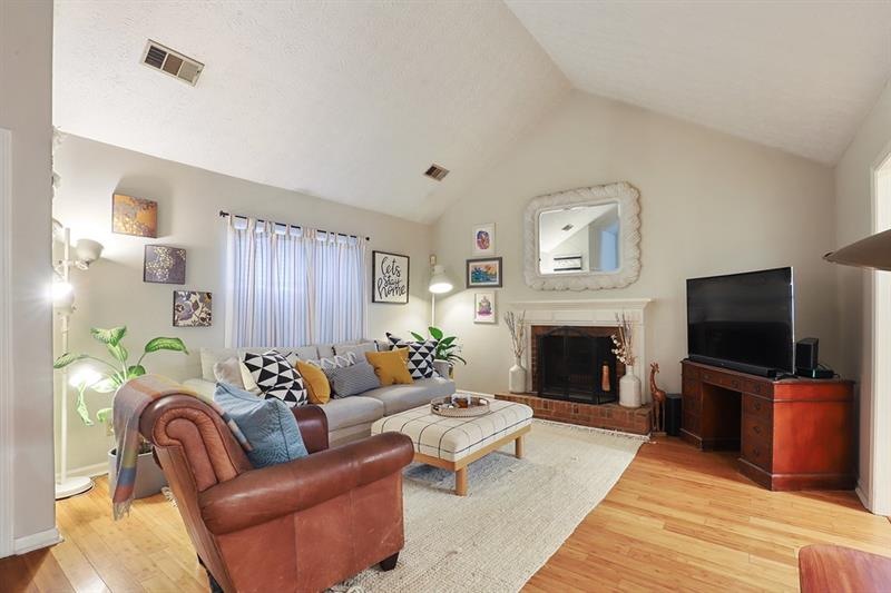 2290 Newport Landing, Alpharetta, GA 30009 - photo 1