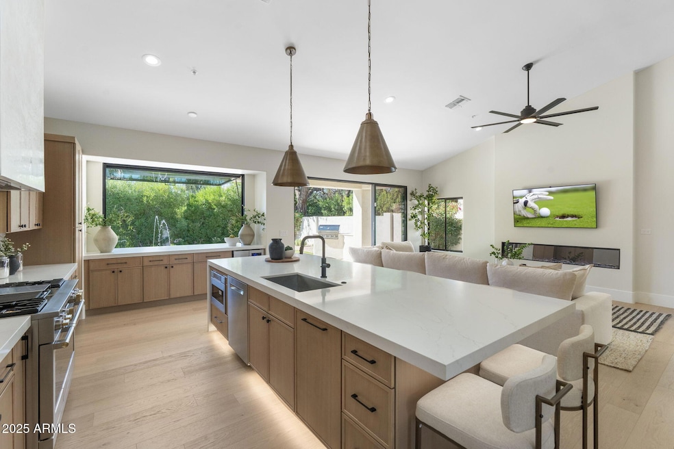 17320 N 77th Way, Scottsdale, AZ 85255 - photo 1