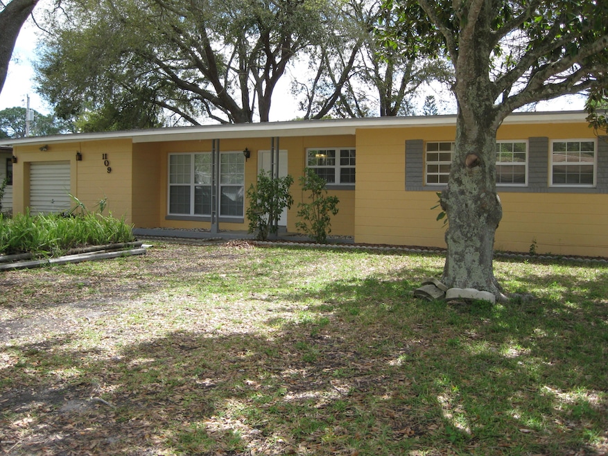 1109 Mrytle front