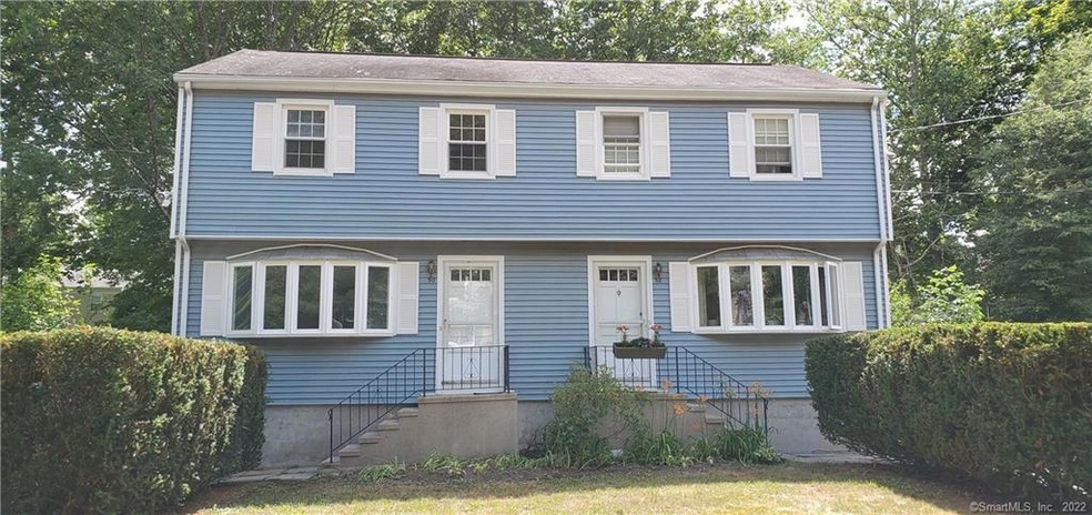 50 River St left side