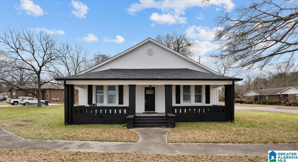 301 Adams Ave E, Oneonta, AL 35121 - photo 1