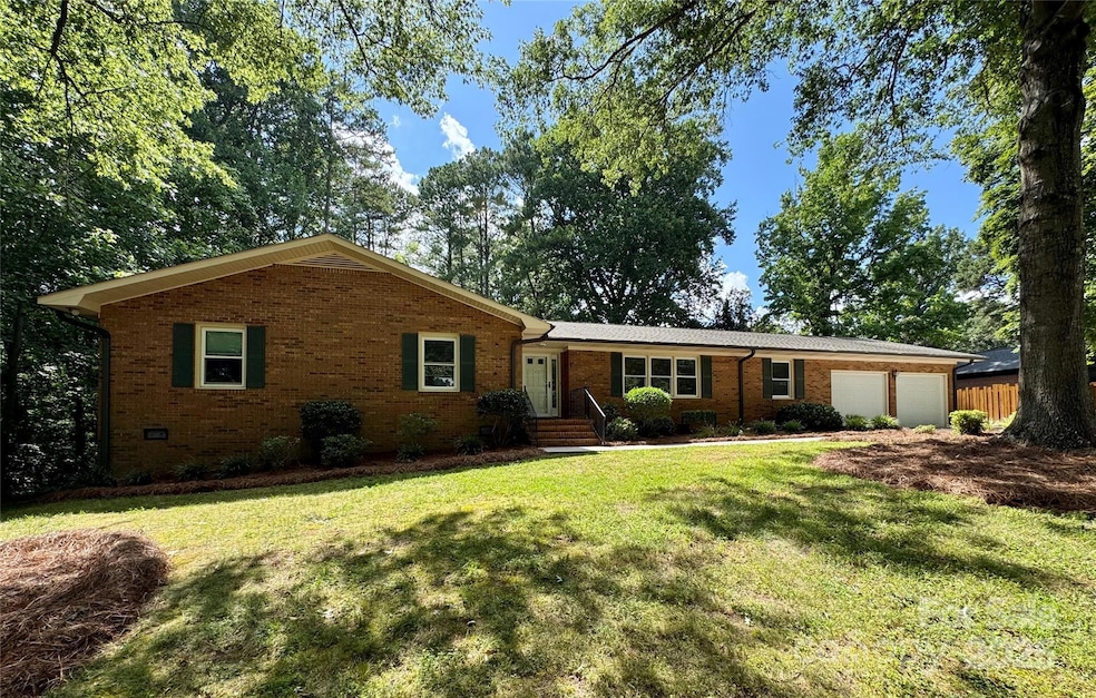 For Sale $464,900 • Co-Listing Agent