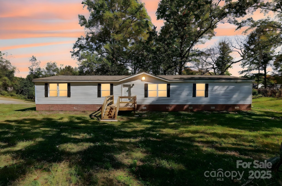 3802 Hickory Grove Rd, Mount Holly, NC 28120 - photo 1