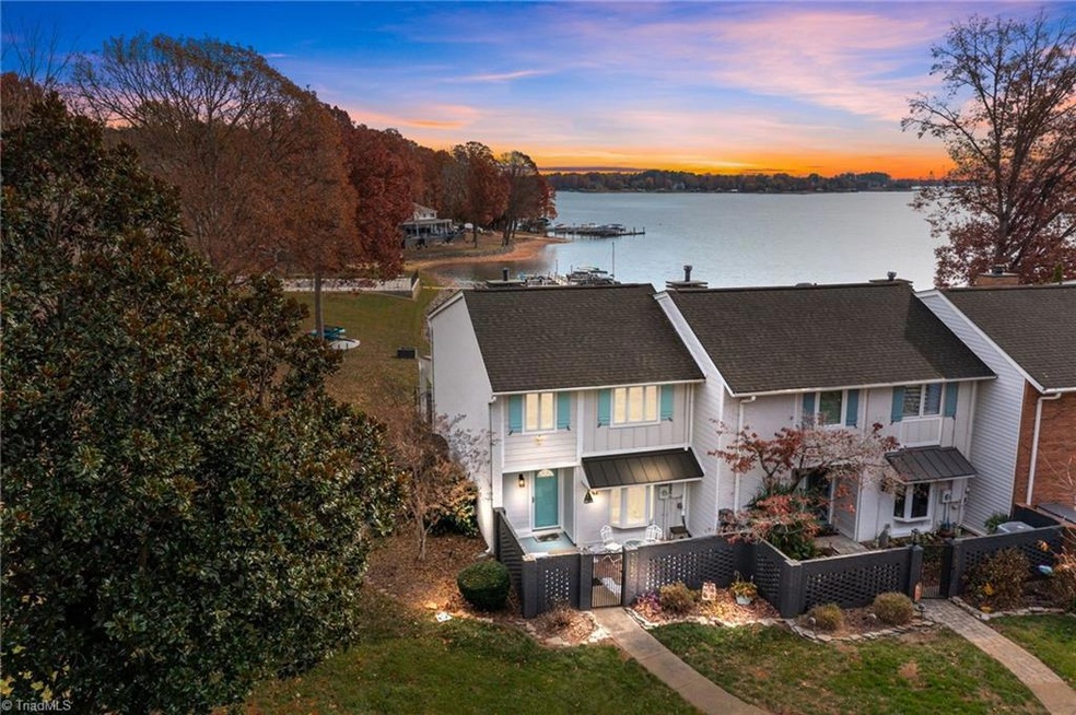 7962 Westcape Dr unit 1016, Denver, NC 28037 - photo 1