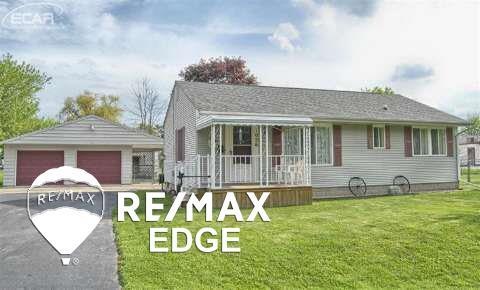 1026 Washington Dr, Flint, MI 48507 - photo 1