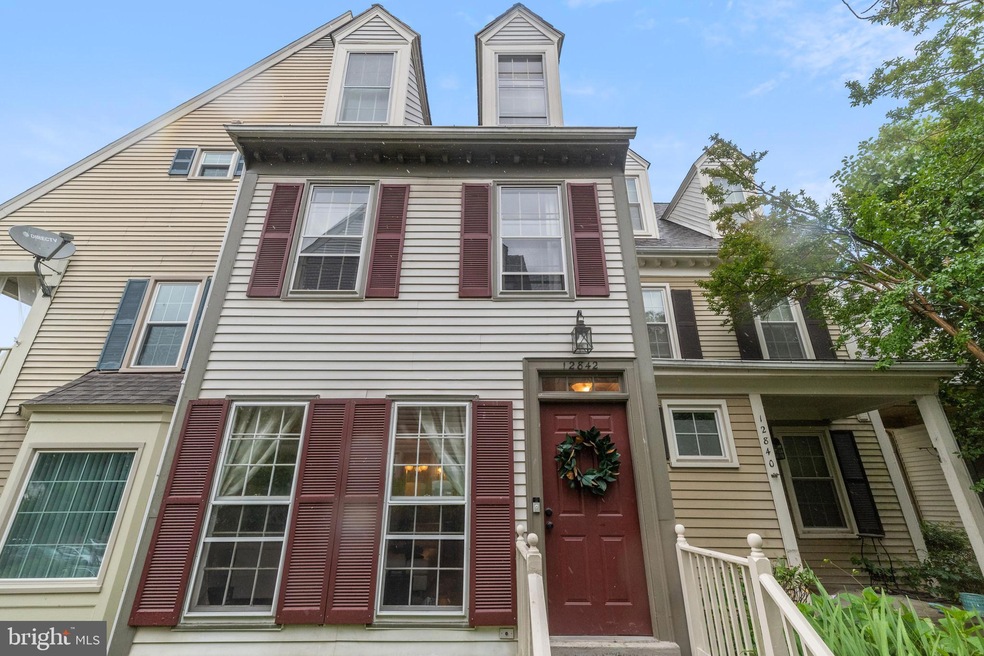 12842 Mill Brook Ct, Woodbridge, VA 22192 - photo 1