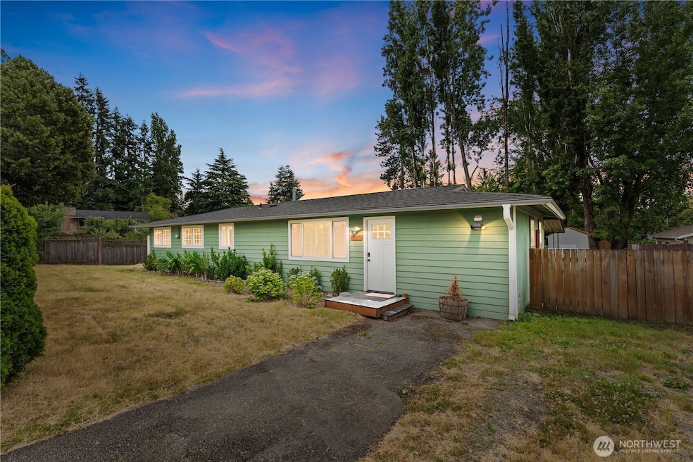 2229 SW 330th St, Federal Way, WA 98023 - photo 1